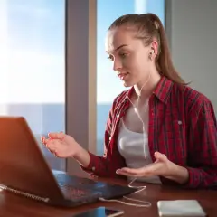 Jak prowadzić korepetycje online skutecznie i angażująco dla uczniów