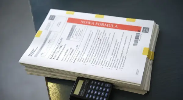 Ile trwa matura rozszerzona z matematyki? Poznaj kluczowe informacje