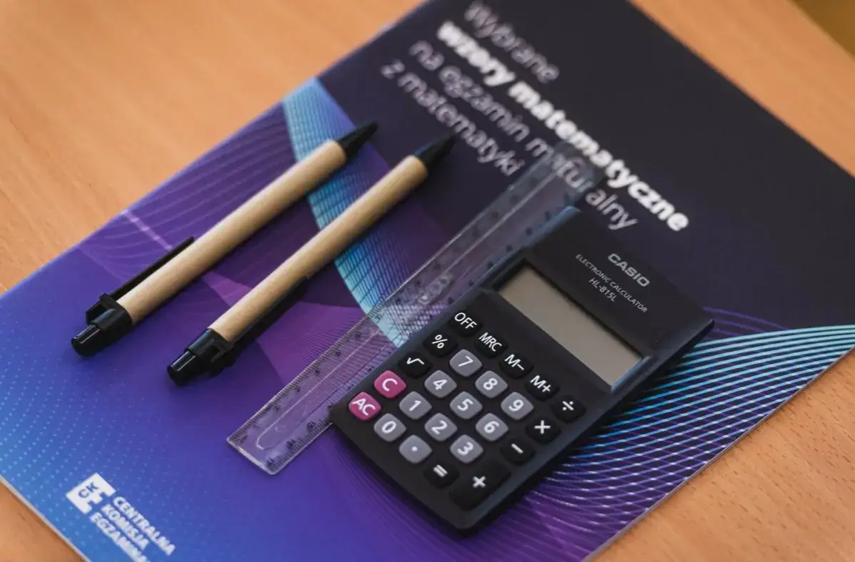 Zdjęcie Czy na maturze z matematyki można mieć kalkulator? Oto zasady i ograniczenia